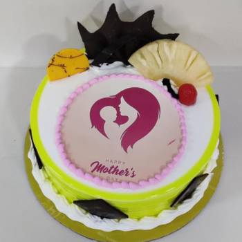 Pineapple Mothers Day Cake