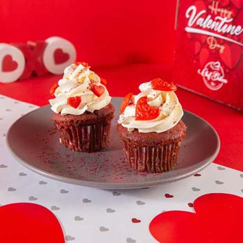 Valentine Strawberry Cupcakes 2